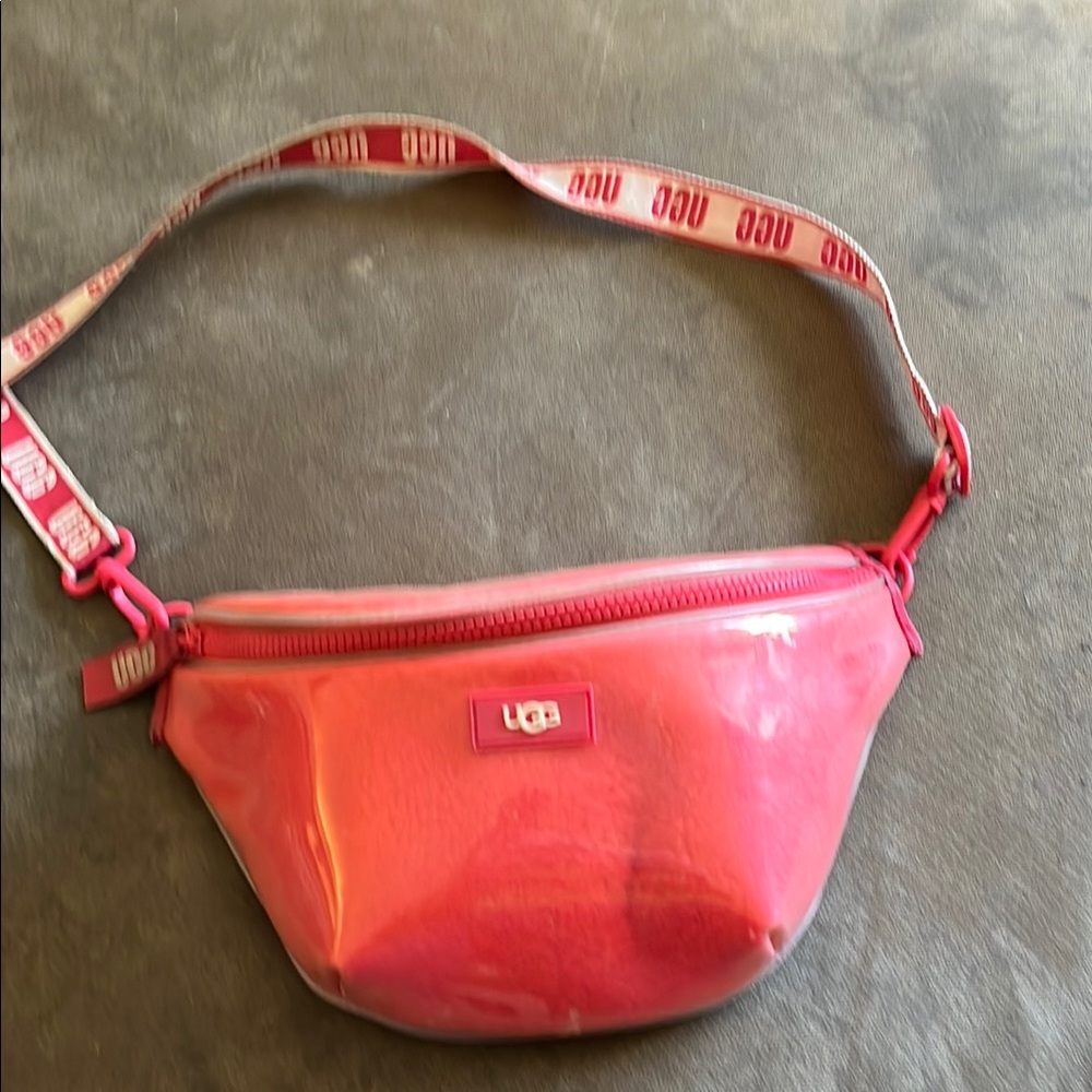 UGG Pink Crossbody Bag with Adjustable Strap and Sleek Design